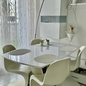 Apartment De Standing, Parking Prive, Climatise, Proche Du Centre-ville Et La Gare Centre, Avignon